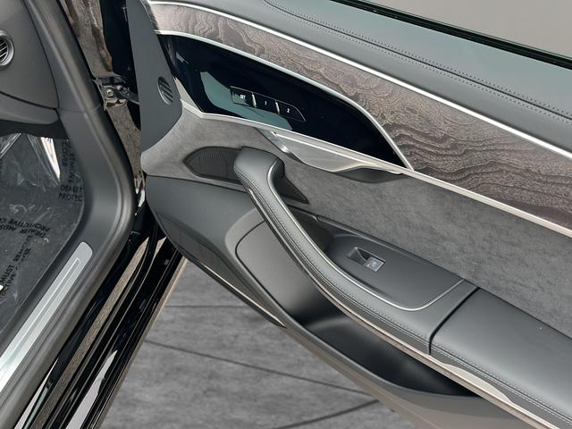 2026 Audi A8 55 TFSI quattro Tiptronic