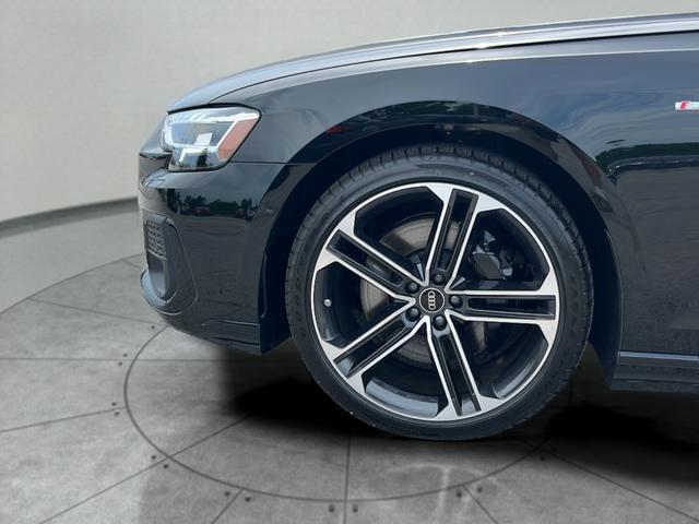 2026 Audi A8 55 TFSI quattro Tiptronic