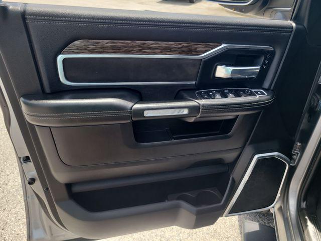 2019 Ram 3500 Laramie Crew Cab 4x4 8 Box