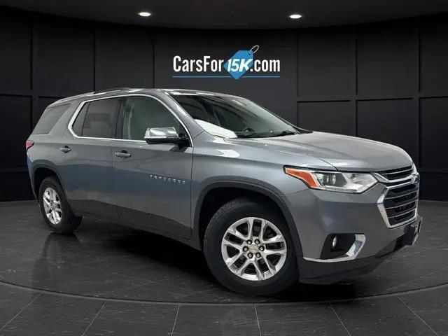 2018 Chevrolet Traverse LT Cloth for sale in Plymouth, WI