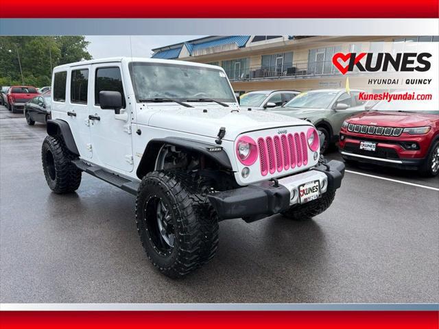 2014 Jeep Wrangler Unlimited Sahara for sale in QUINCY, IL