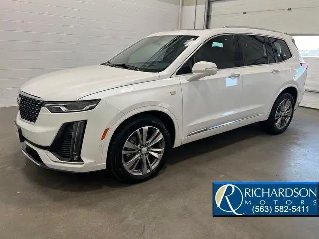 2022 Cadillac XT6 Premium Luxury for sale in Dubuque, IA