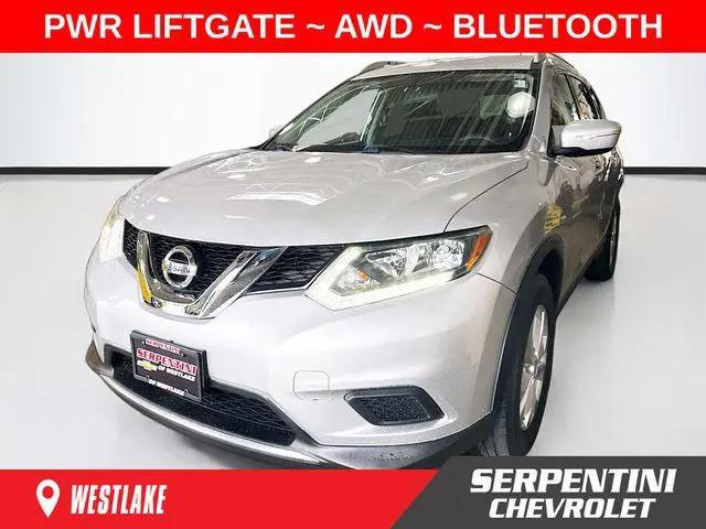 2015 Nissan Rogue SV for sale in Westlake, OH