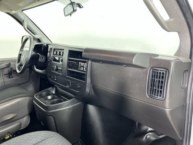 2025 GMC Savana Cargo RWD 2500 Regular Wheelbase Work Van