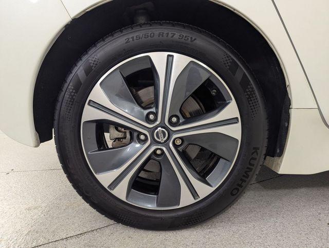 2019 Nissan LEAF SV