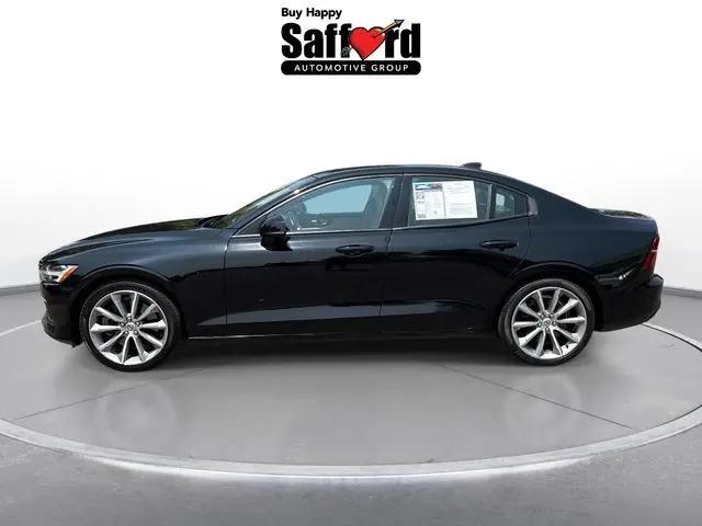 2021 Volvo S60 T6 Momentum