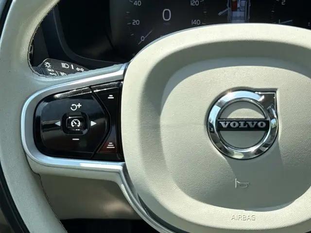 2021 Volvo S60 T6 Momentum
