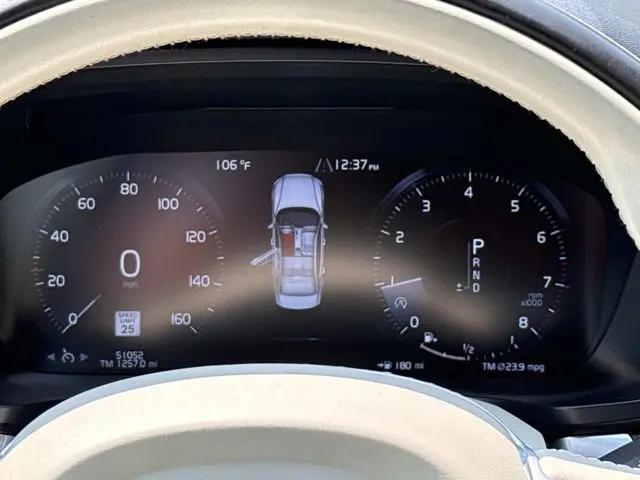 2021 Volvo S60 T6 Momentum