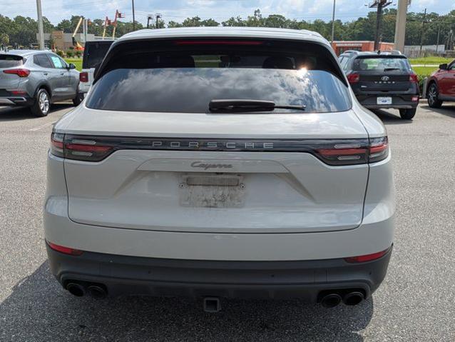 2022 Porsche Cayenne Base