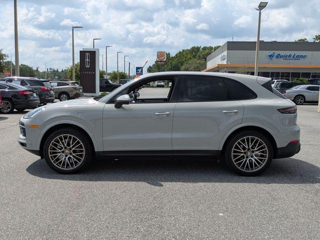 2022 Porsche Cayenne Base