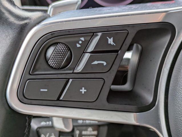 2022 Porsche Cayenne Base