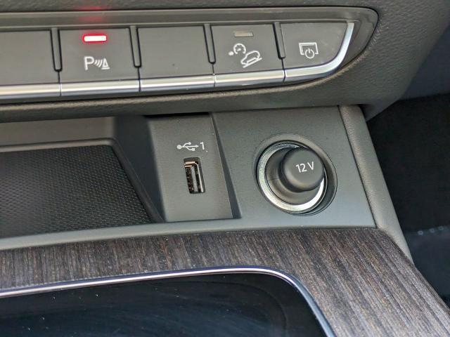 2025 Audi Q5 Premium Plus 55 TFSI e S line quattro S tronic