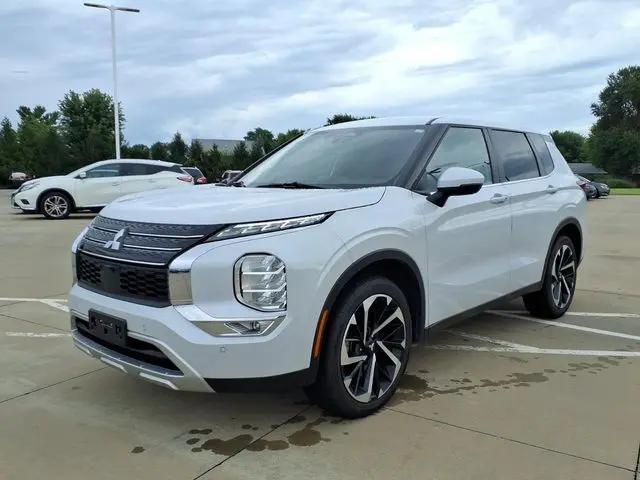 2024 Mitsubishi Outlander SE 2.5 2WD for sale in Springfield, IL