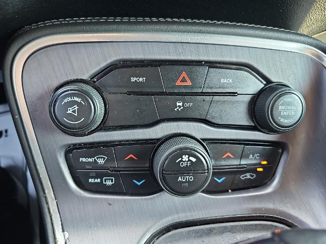 2016 Dodge Challenger SXT