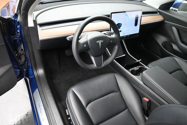 2020 Tesla Model 3 Standard Range Rear-Wheel Drive
