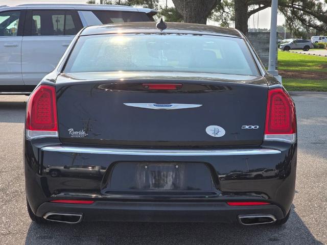 2023 Chrysler 300 Touring
