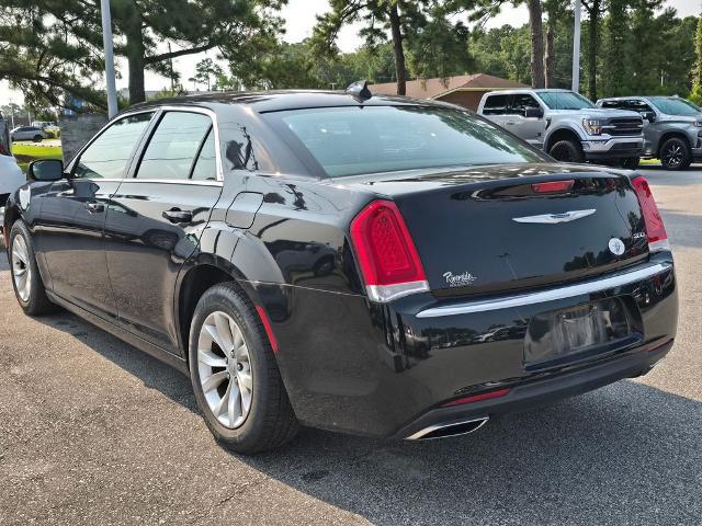 2023 Chrysler 300 Touring