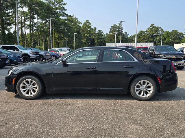 2023 Chrysler 300 Touring
