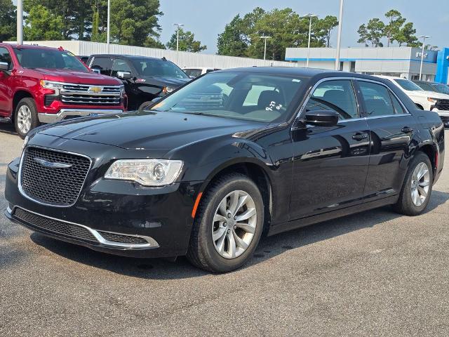 2023 Chrysler 300 Touring
