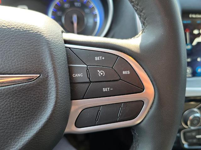 2023 Chrysler 300 Touring