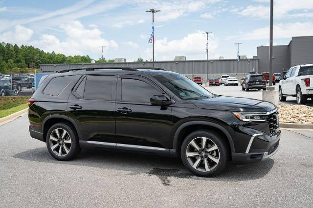 2023 Honda Pilot AWD Elite