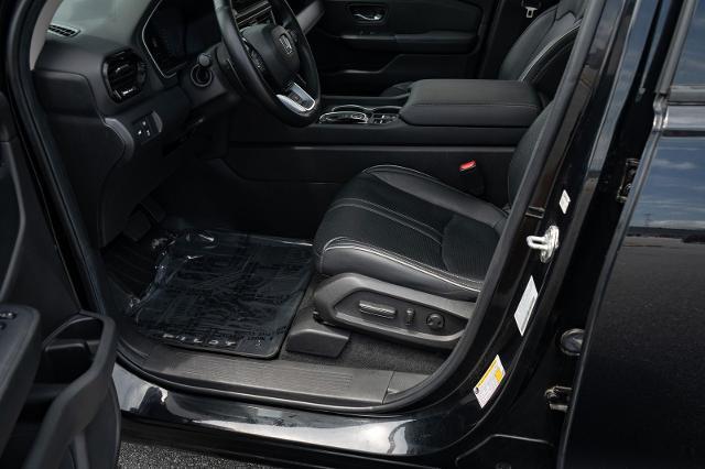 2023 Honda Pilot AWD Elite