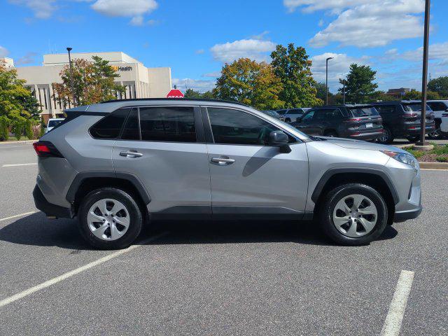 2021 Toyota RAV4 LE 2021 Toyota RAV4 LE