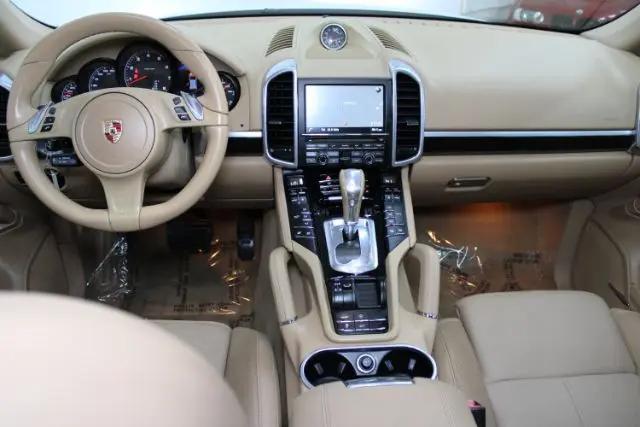 2013 Porsche Cayenne Cayenne