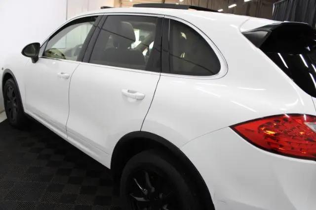2013 Porsche Cayenne Cayenne