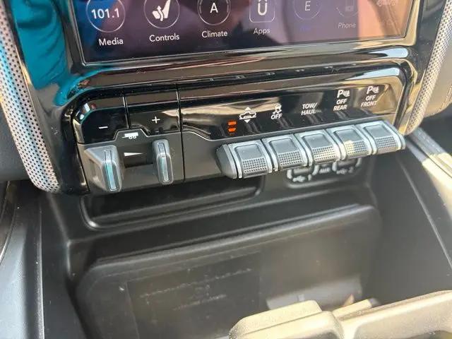 2020 Ram 1500 Limited Crew Cab 4x4 5'7" Box