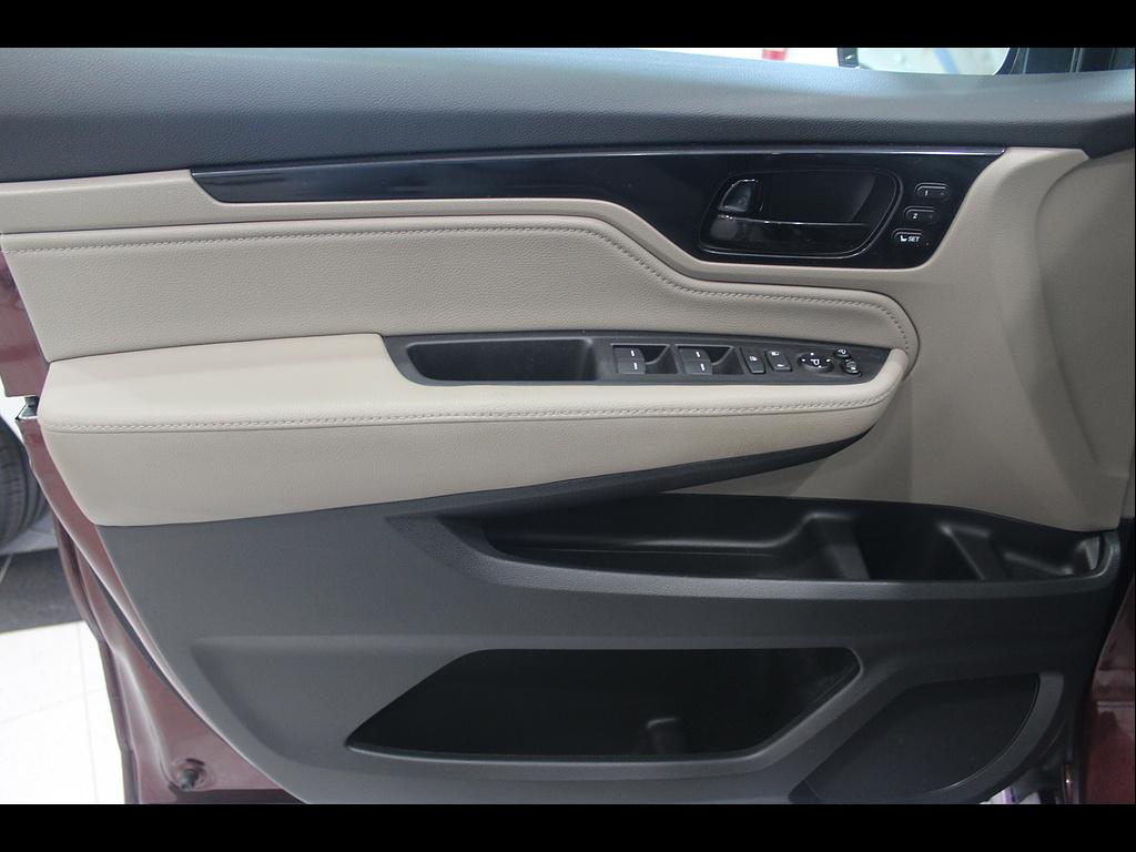 2018 Honda Odyssey Elite - Photo 27