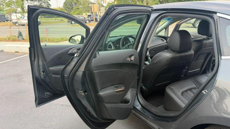 2012 Buick Verano Leather Group