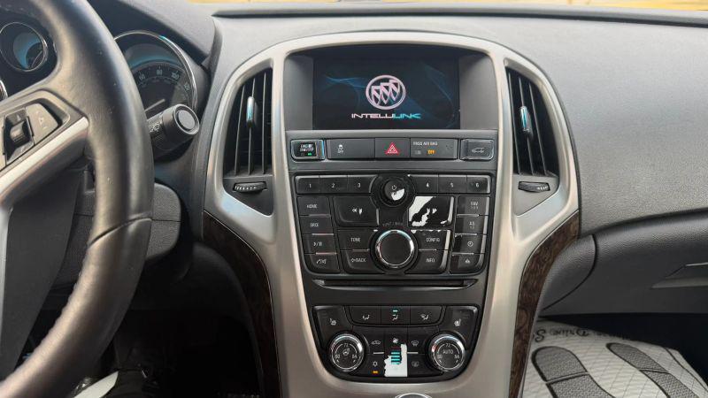 2012 Buick Verano Leather Group