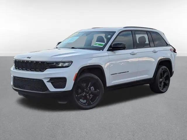 2023 Jeep Grand Cherokee Altitude 4x4 for sale in Monroe, MI