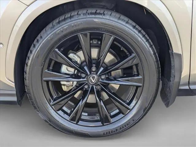 2025 Lexus NX NX 450h+ F SPORT Handling