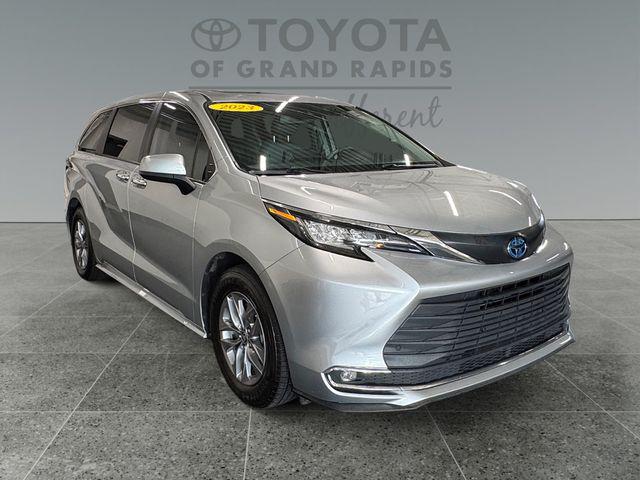 2023 Toyota Sienna XLE for sale in Grand Rapids, MI