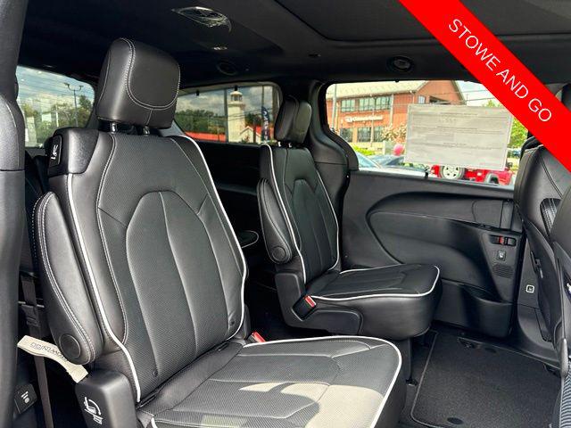 2027 Chrysler Pacifica Limited