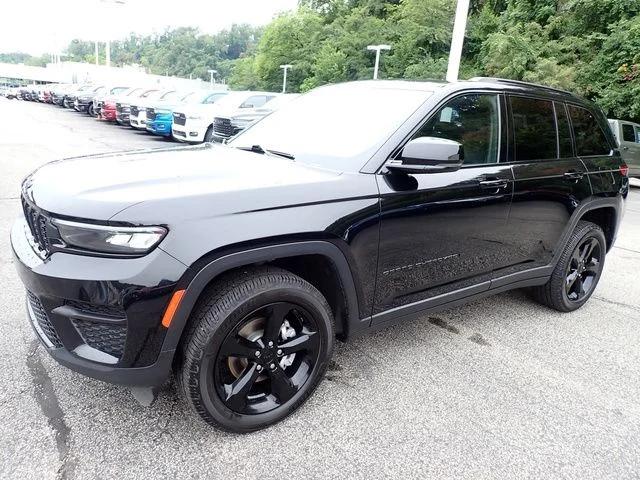 2023 Jeep Grand Cherokee Altitude 4x4