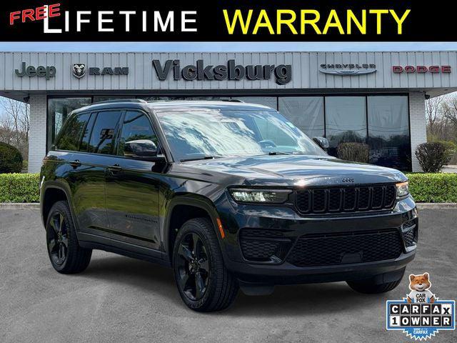 2022 Jeep Grand Cherokee Altitude 4x4 for sale in Vicksburg, MI