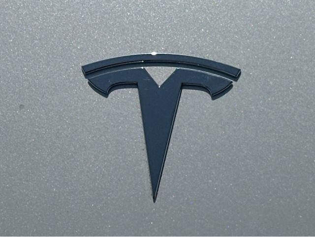 2018 Tesla Model 3 Unknown