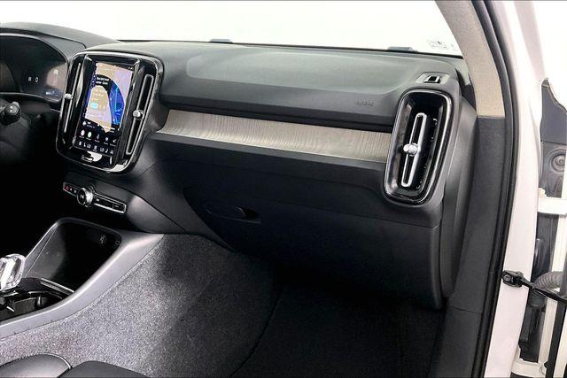 Used 2023 Volvo XC40 B4 Ultimate Dark Theme For Sale in Olive Branch, MS