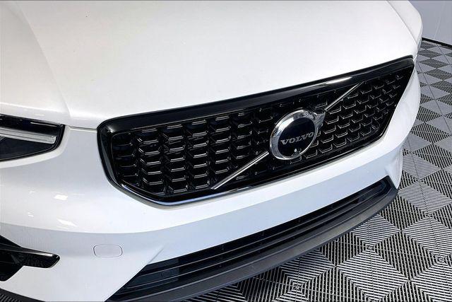 Used 2023 Volvo XC40 B4 Ultimate Dark Theme For Sale in Olive Branch, MS