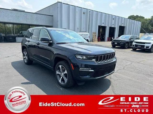 2022 Jeep Grand Cherokee Limited 4x4 for sale in Waite Park, MN
