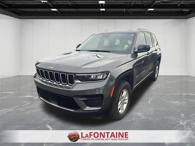 2023 Jeep Grand Cherokee Laredo 4x4 for sale in Fenton, MI