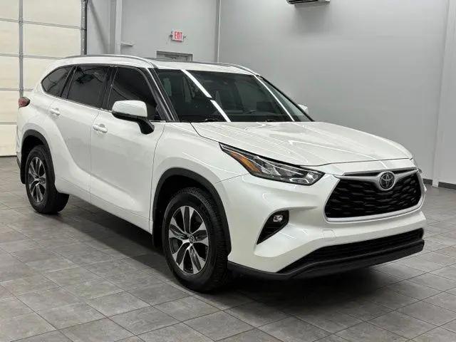 2020 Toyota Highlander XLE for sale in Murray, KY