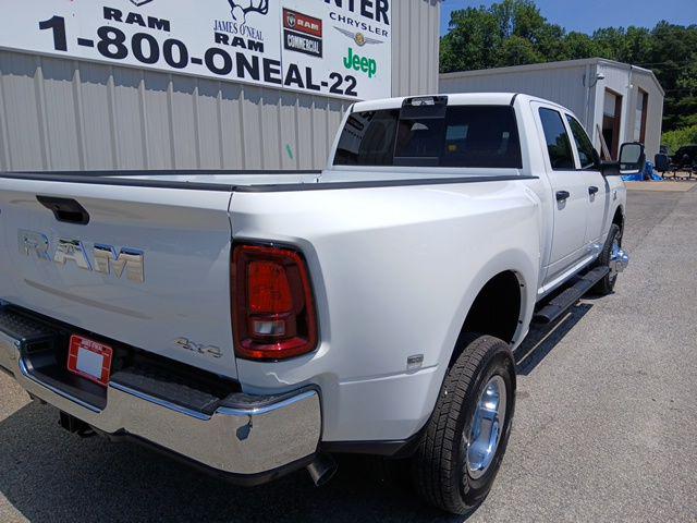 2026 Ram 3500 Tradesman Crew Cab 4x4 8 Box