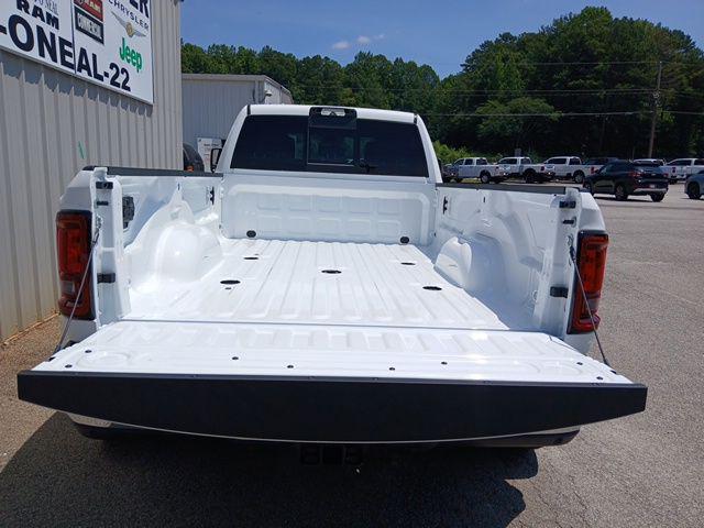 2026 Ram 3500 Tradesman Crew Cab 4x4 8 Box
