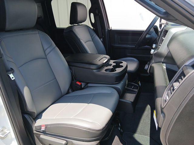 2026 Ram 3500 Tradesman Crew Cab 4x4 8 Box