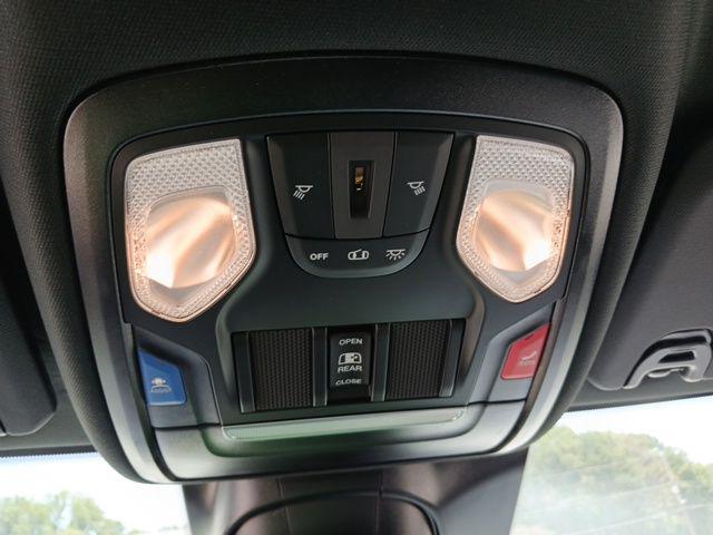 2026 Ram 3500 Tradesman Crew Cab 4x4 8 Box