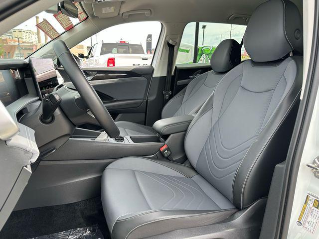 2026 Volkswagen Tiguan SE - Photo 9